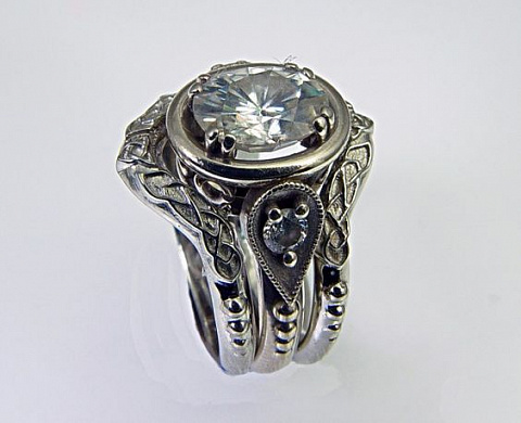 Celtic motif engagement ring set white gold