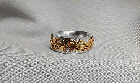 yellow and white gold band