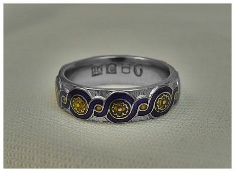 Blue and yellow enamel 18K white gold band