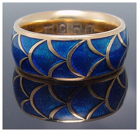 Royal blue enamel 18K gold band