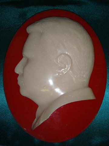 Барельеф