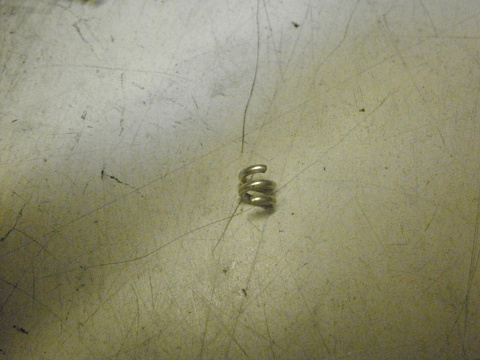 Нужны вот такие звенья из пружинок