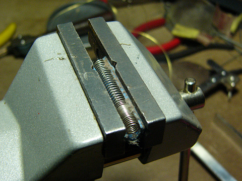 приспособление для распиливания колечек