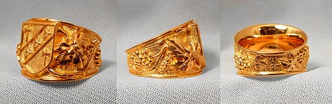 rose gold signet ring