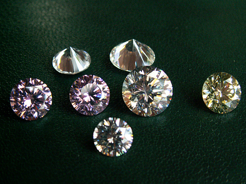 Имитация бриллиантов (фианиты)