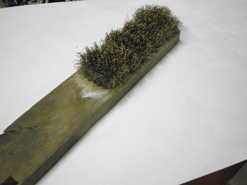 латуневая щетка