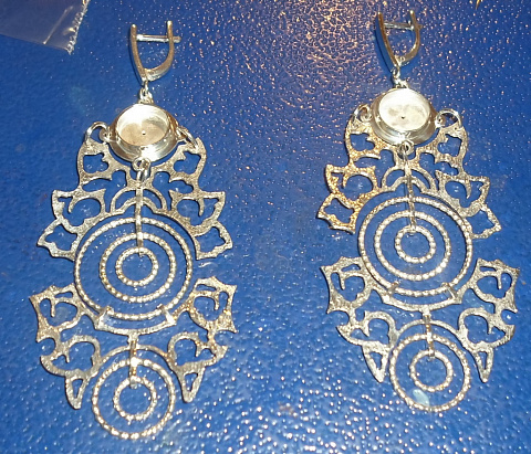 Серебро.